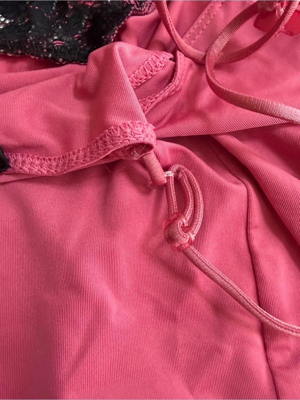 Vía Nicci Médium Y2K Pink Slip Nightgown with Black Lace